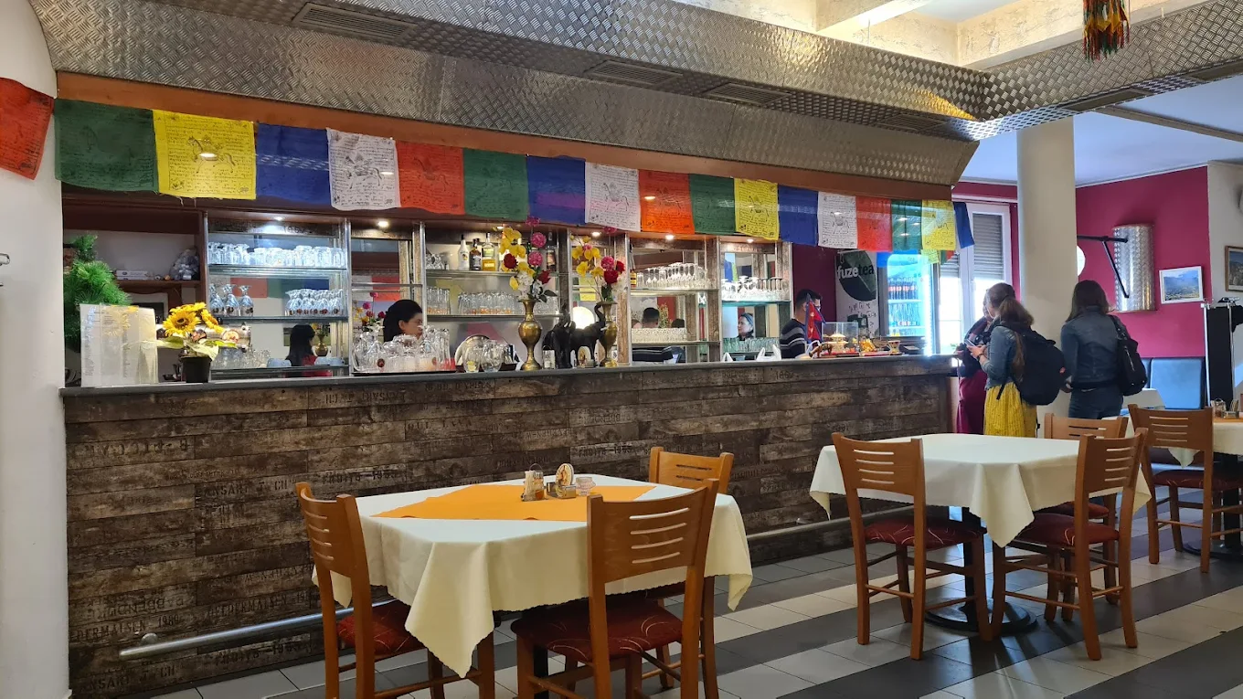 Hotové speciality z kuchyně — tandoor a kari